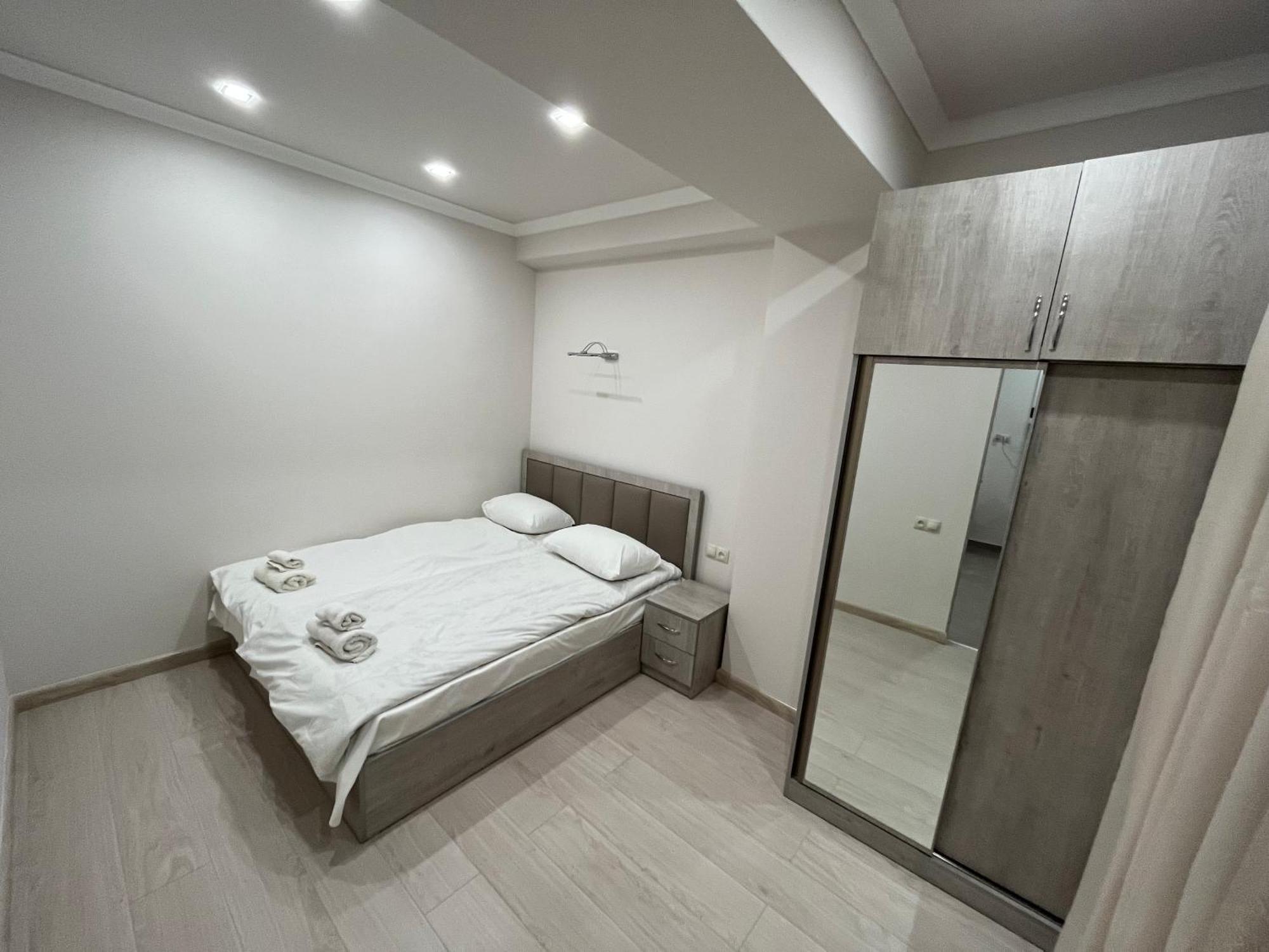 City Centre Apartment On Sakharov Square Jerevan Exteriör bild